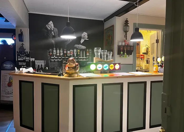 Cafe Retro Brons Inn